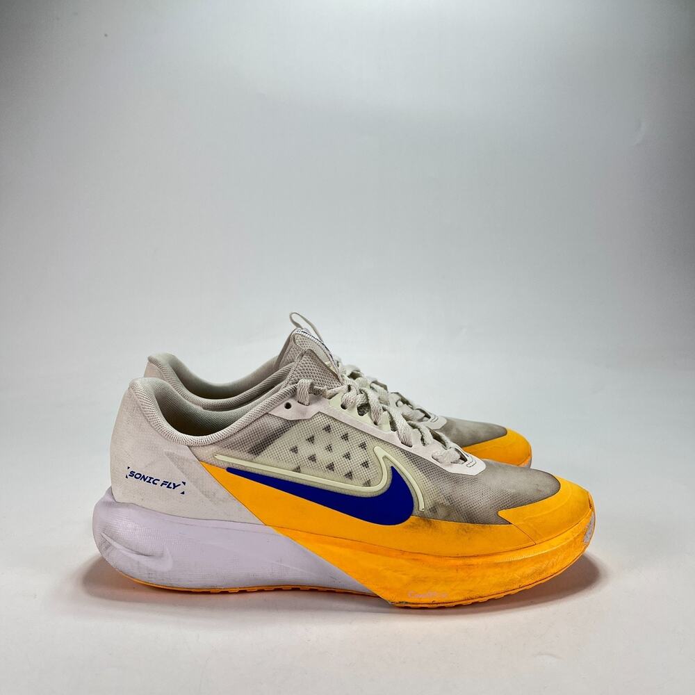 Nike Sonic Fly Summit White Orange Athletic Lace Up Running Shoes Youth Size 5Y